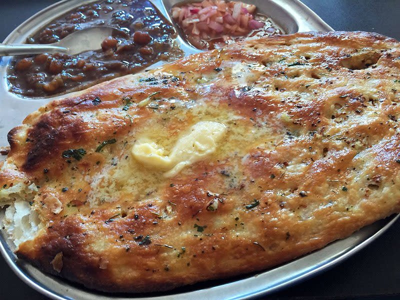 The Best Places to Relish Amritsari Kulcha in Amritsar