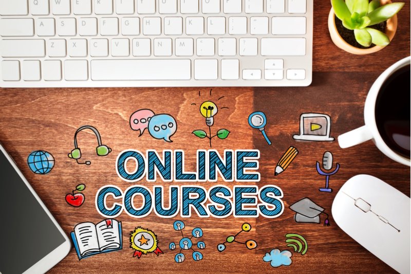 What are the benefits of taking online courses?