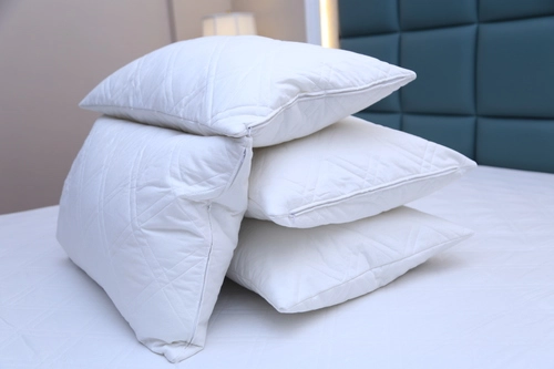 Make Your Pillow Last Longer with a Waterproof Pillow Protector