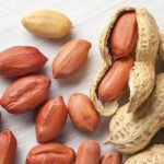 Dua Kelinci Lofet Peanuts