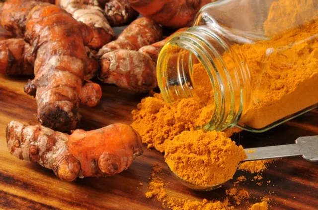 Curcumin Craze: Why Online Shoppers Are Raving About this Supplement