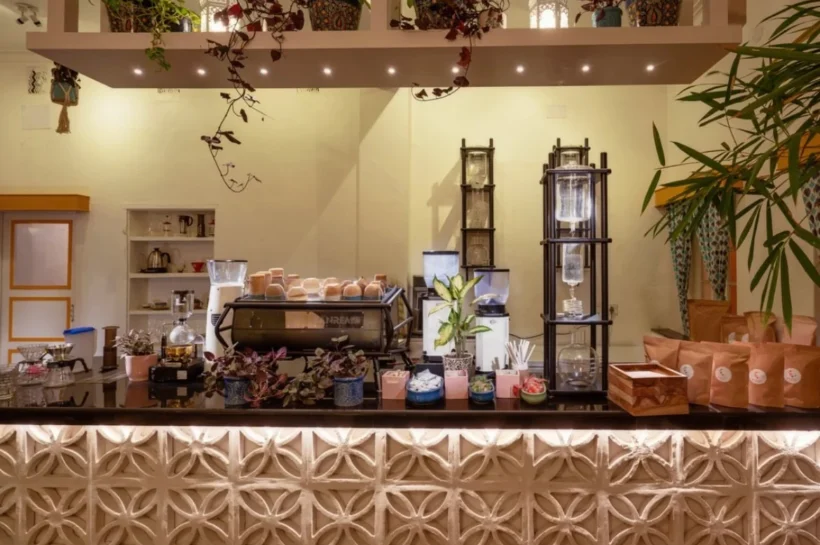 Roastery Coffee House Kolkata – Best Coffee & Brunch Spot in Kolkata